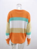 Color-block crew-neck knitted sweater